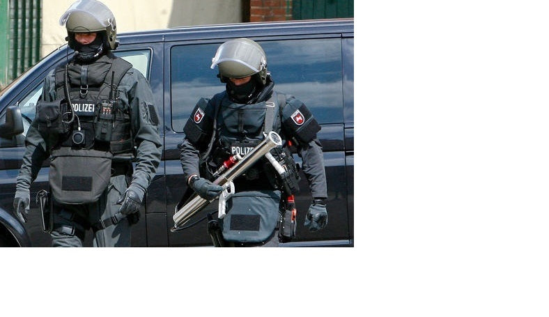 Schutzwesten – Helme & ballistische Schutzausrüstung