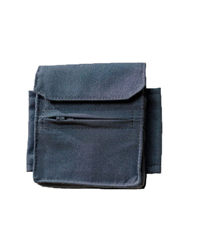 Functional pocket with zipper